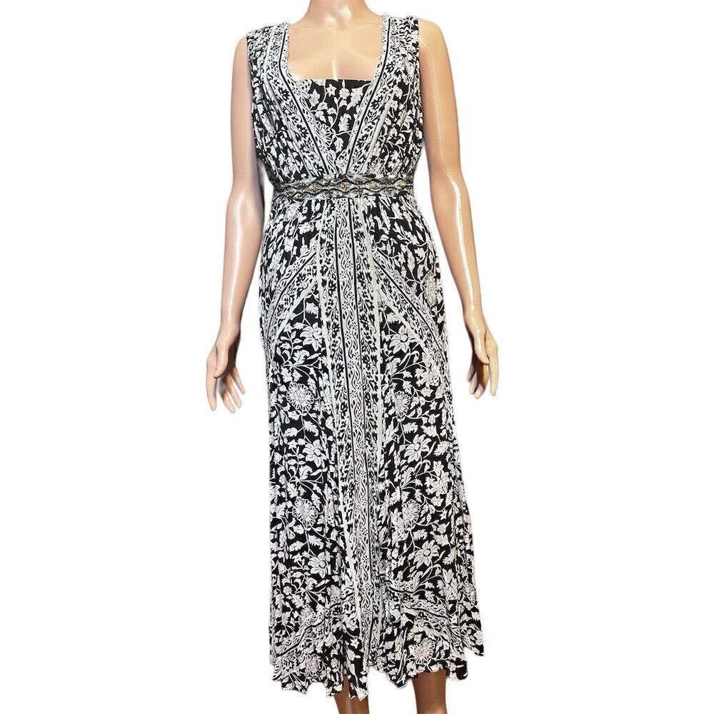 Dressbarn Black White Floral Sleeveless V Neck Back Sequin Waist Maxi Dress